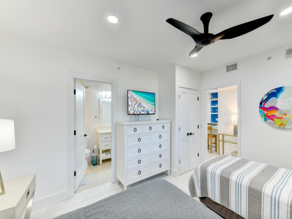 Luxury Vacation Condo in Longboat Key Sleeps 4 Guests
